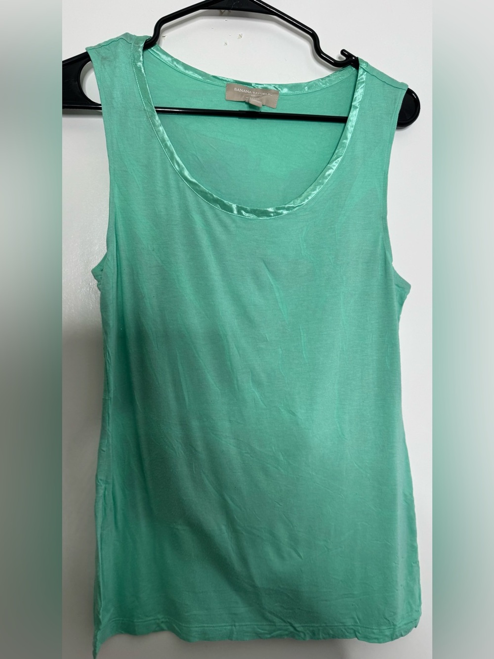 Banana Republic Mint Green Satin-Trim Tank Top size MD stretch cotton tencell
